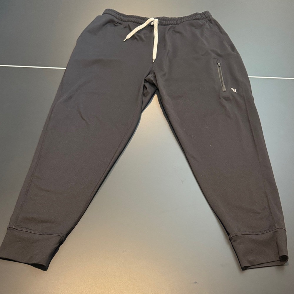 Sunday Performance Jogger from Vuori